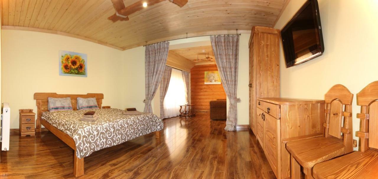 Dayarta Hotel Skhidnytsia Kültér fotó